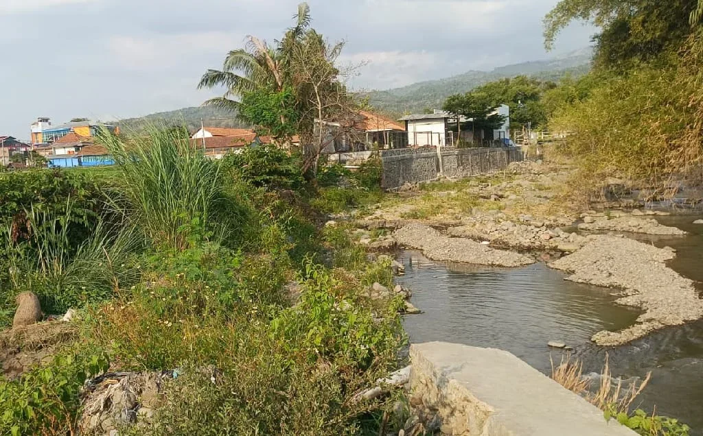 Talud Sungai Erang Belum Diperbaiki, Warga Kalierang Bumiayu Waswas Hadapi Musim Hujan