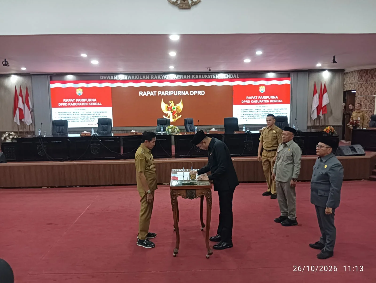 Raperda Kades dan Perangkat Desa Disetujui, Kendal Bersiap Isi Jabatan Kosong