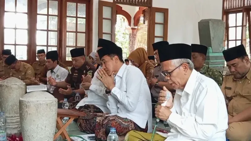 Wabup Kendal Ajak Santri Kuasai Ilmu dan Teladani Perjuangan Kiai
