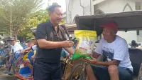 Reses di Bumiayu, Anggota DPR RI Shintya Santuni Anak Yatim dan Bagikan Beras untuk Tukang Becak