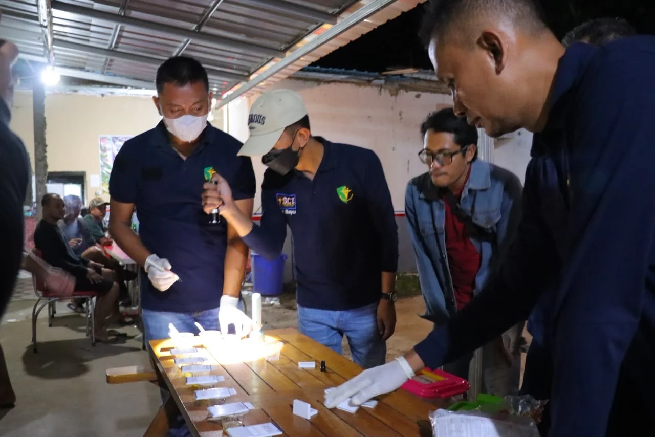 Dua Orang Terindikasi Positif Narkoba Saat Razia Karaoke di Weleri Kendal