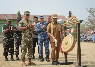 TMMD di Desa Kemantran Tegal, TNI Aspal Jalan 742 Meter