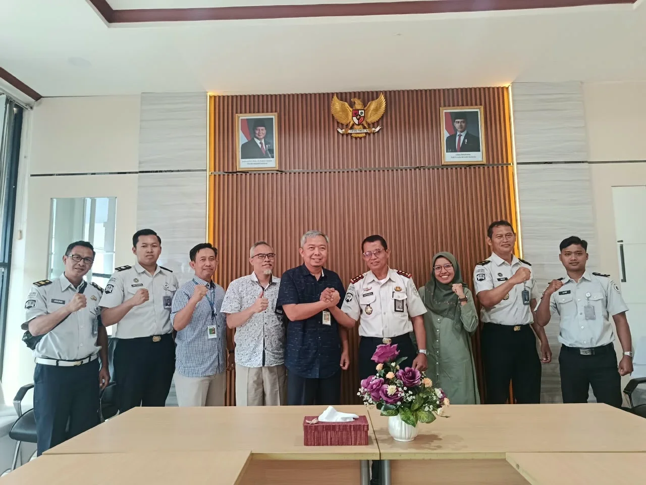 Pejabat Lapas Plantungan saat berkordinasi dengan KPKNL Pekalongan