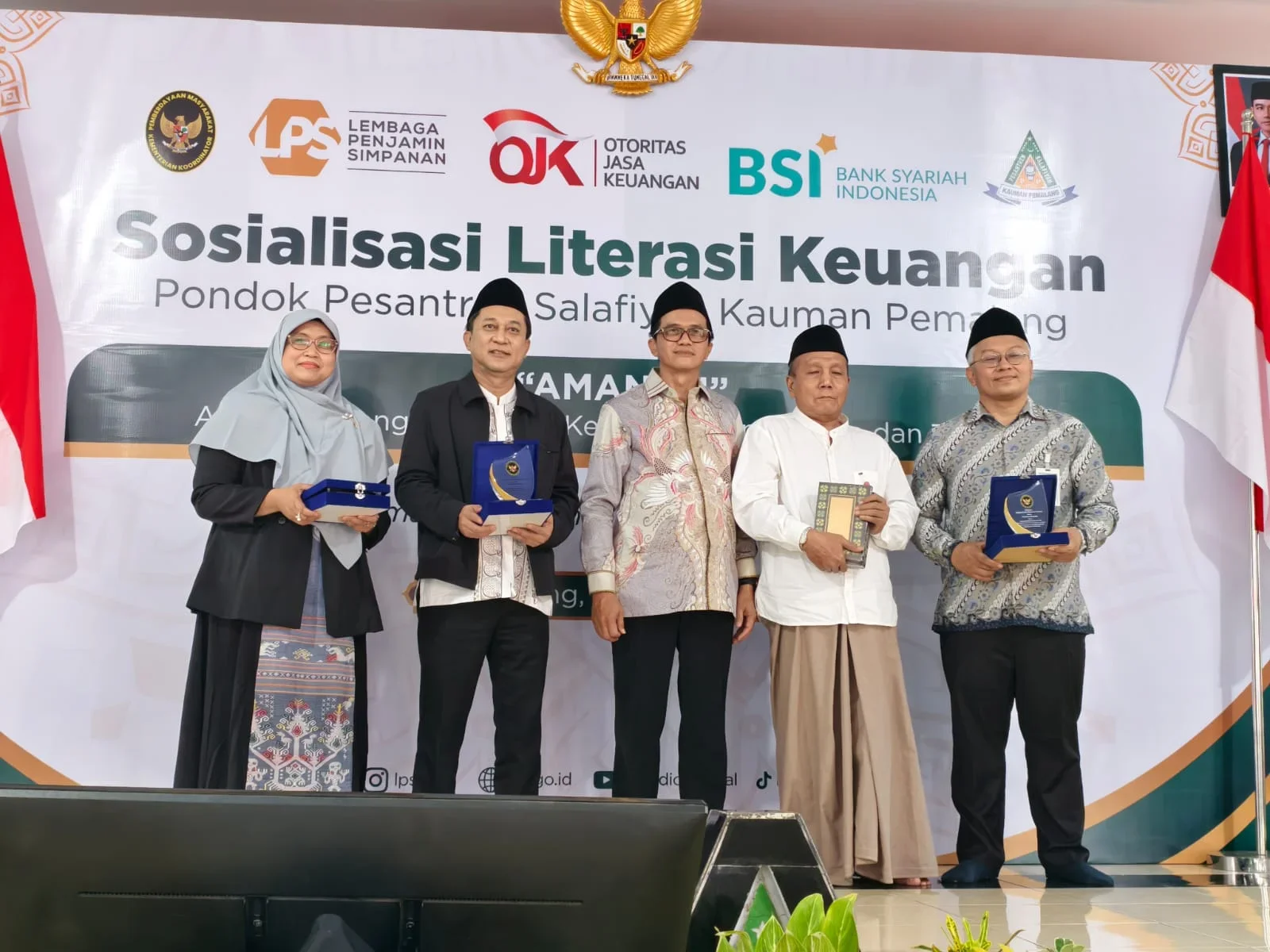 Kemenko PM Ajak Santri Pemalang Jadi Penggerak Kemandirian Ekonomi Pesantren