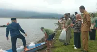 213.700 Benih Ikan Ditebar di Brebes, 66.500 Ekor untuk Waduk Penjalin