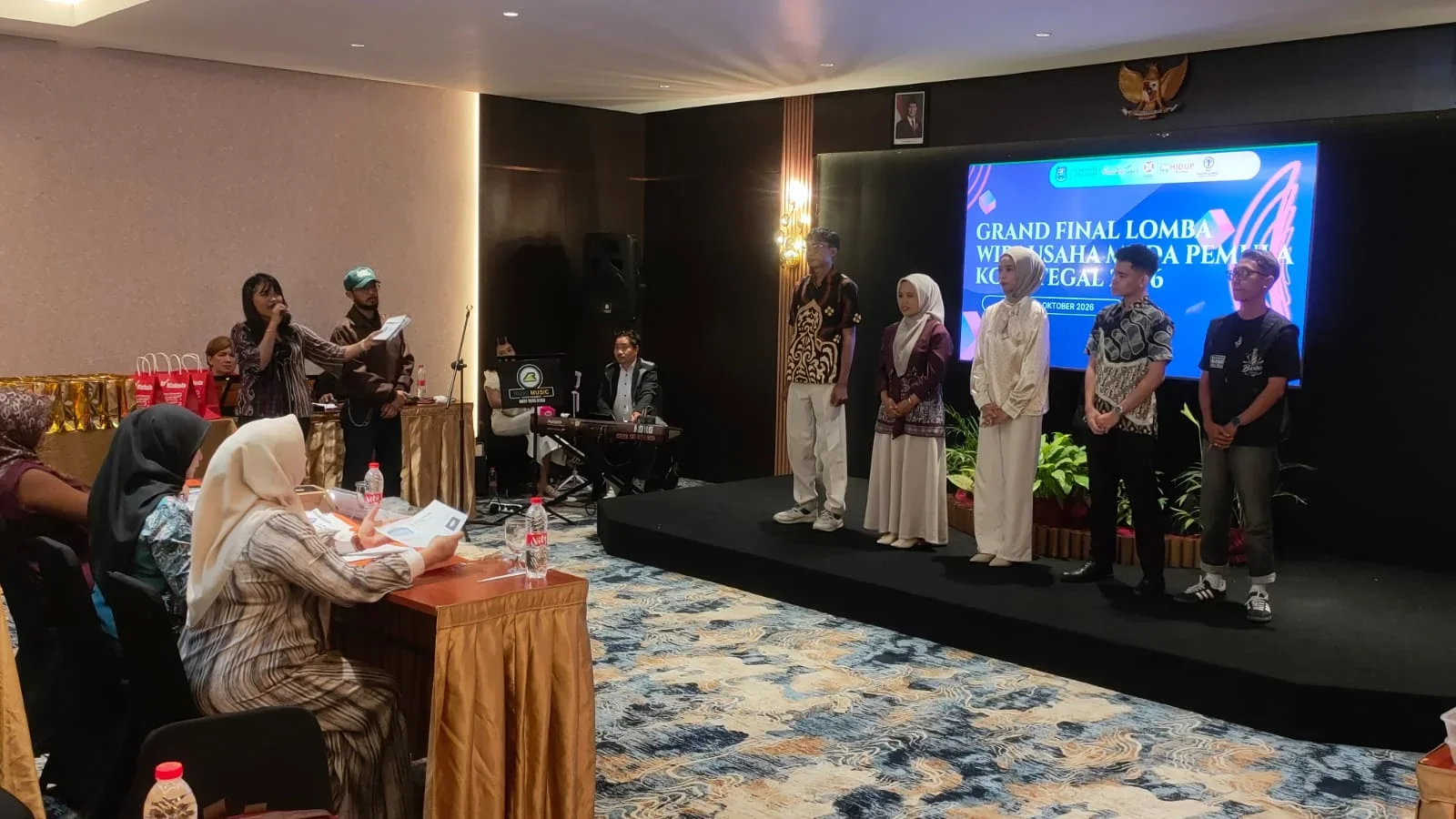 Lima peserta Lomba Wirausaha Muda Pemula Kota Tegal tahun 2026, melaju ke grand final di Ballroom Lavender, Hotel Riez Palace, Senin 26 Oktober 2026.