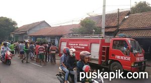 Mainan Kipas Angin,  Rumah Pemilik Warung Makan  Dilalap Api.