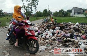 Buang Sampah Liar, Tanggung Jawab Siapa ?