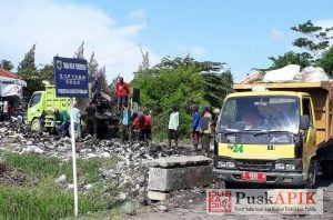 DLH Angkut Dan Buang Sampah Liar