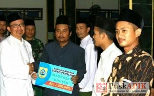 Bupati Pemalang Serahkan Bantuan Baznas