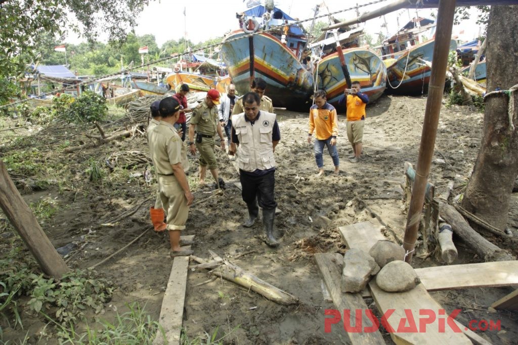 Cuaca Ekstrem 3 Kapal Nelayan Pemalang Hilang