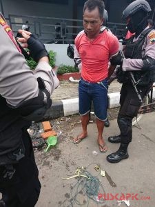 Diduga Bakar Alquran, Pria Berbadan Tegap Diamankan