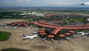 Seluruh Penerbangan Indonesia-China dari Bandara Soetta Dihentikan Sementara