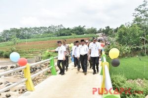 Jembatan â€˜Monasâ€™ Batang Senilai Rp 1,3 Miliar Diresmikan