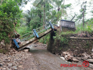 Lagi, Longsor Robohkan Jembatan di Pagelaran Pemalang