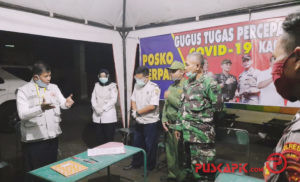 Tengah Malam, Bupati Pemalang Cek Posko Perbatasan Cegah Covid-19