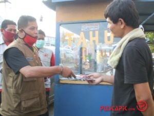 DPC PDI Perjuangan Pemalang Bagikan 50 Ribu Masker