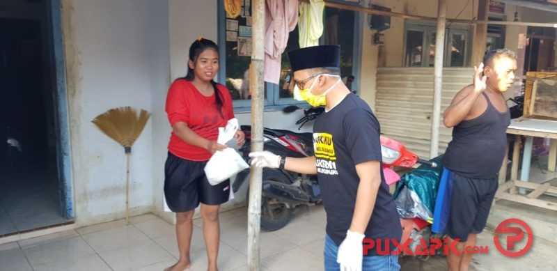 Dua Ribu Ekor Bandeng Dibagikan untuk Warga Terdampak Covid-19