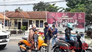 Cegah Corona, Pewarta Pemalang Bagikan Ribuan Masker