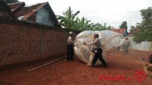 Polisi Sita Balon Udara dalam Perayaan Syawalan di Pekalongan