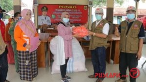 3378 APD Disalurkan ke Puskesmas dan Posko Covid-19 Desa