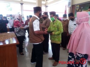 Baznas Pemalang Serahkan Bantuan Rp 800 Juta ke Ponpes, Madin, dan TPQ