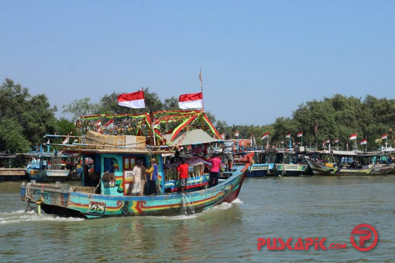 Corona Tak Halangi Nelayan Asemdoyong Pemalang Gelar Baritan