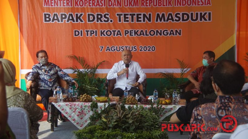 Kunjungi Pekalongan, Menteri Koperasi-UKM Bantu Modal Kerja Nelayan