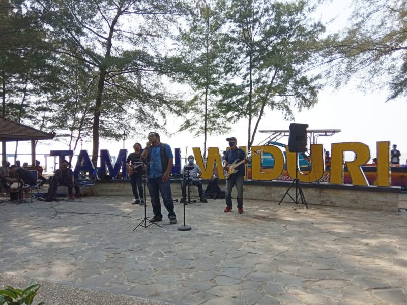 Ada Ruang Kreativitas untuk Pengunjung Pantai Widuri