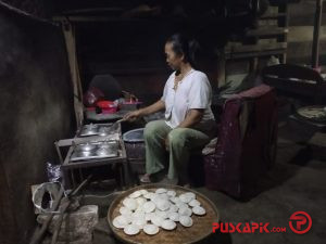 Unik, di Pemalang, Sarapan Serabi Dipadu Tempe Goreng