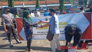 Peringati Hari Jadi ke-69 Humas Polri, Polres dan PWI Pemalang Bagikan 300 Nasi Kotak Gratis