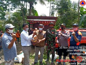 Puting Beliung Terjang Desa Walangsanga, BPBD Pemalang Kirimkan Bantuan Logistik