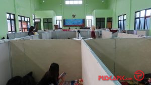 Cegah Klaster Covid-19, Lokasi Pengungsian di Aula Kecamatan Pekalongan Barat Disekat