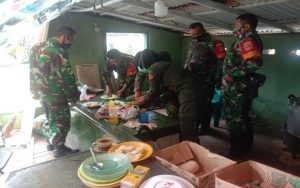 Dapur Umum Kodim Pekalongan Bagikan Ribuan Nasi Bungkus untuk Korban Banjir