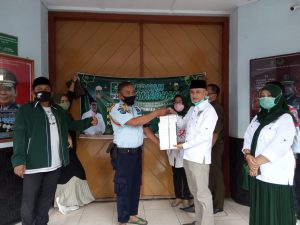 PKB Pemalang Bagi Santapan Berbuka Puasa kepada Napi