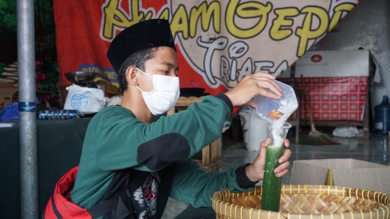 Lopis, Sajian Khas Pekalongan saat Syawalan