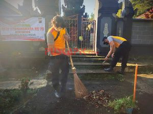 HUT ke-75 Bhayangkara, Polres Pekalongan Gelar Kerja Bakti Bersihkan Tempat Ibadah