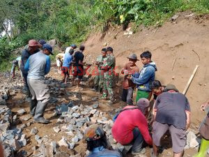 Lihat, Akses Curug Barong Desa Simpur Pemalang Sedang Dibuka