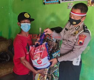 Satlantas Polres Pekalongan Salurkan Paket Sembako Kepada Puluhan Difabel