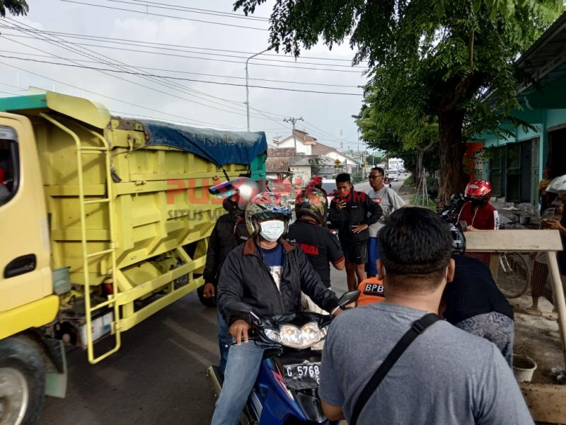 Duh! Kasian, Bocah di Pemalang Jatuh dari Truk hingga Bersimbah Darah