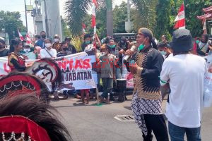 Geruduk Pendopo, AMPERA Tuntut Bupati Pemalang Mundur