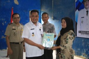 Lihat, 50 Warga Botekan Pemalang Terima Sertifikat Tanah Usaha Mikro dan Kecil