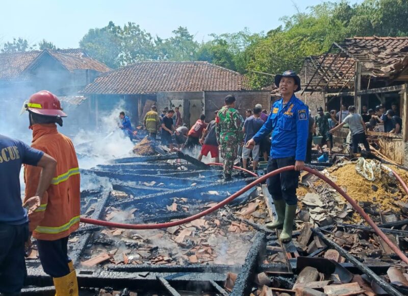 Tiga Rumah Warga Slawi Ludes Kebakaran Dalam Sepekan