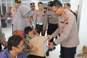 Polres Tegal Salurkan Bantuan Bagi Penyandang Disabilitas