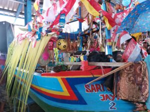 Menengok Warisan Budaya Tak Benda Indonesia, Melarung Kepala Kerbau di Laut Pemalang