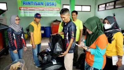 Kelola Sampah melalui Bank Sampah dengan Prinsip 3R