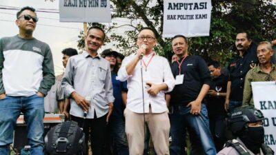 Pendukung Balon Independent Demo Bawaslu Kabupaten Tegal