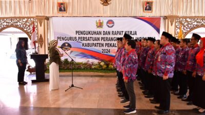 Bupati Fadia Kukuhkan Pengurus PPDI Kabupaten Pekalongan Masa Bhakti 2023-2028