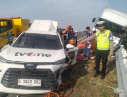 Mobil Kru TvOne Kecelakaan di Tol Pemalang, 3 Penumpang Tewas