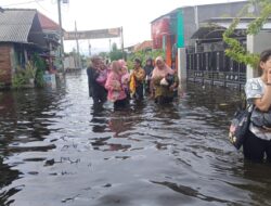 Meski Diterjang Banjir, Warga Pekalongan Tetap Antusias Gunakan Hak Suara